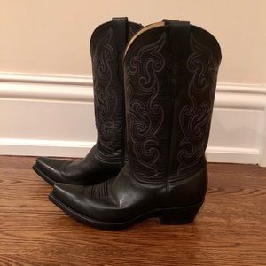 Women’s cowboy boots